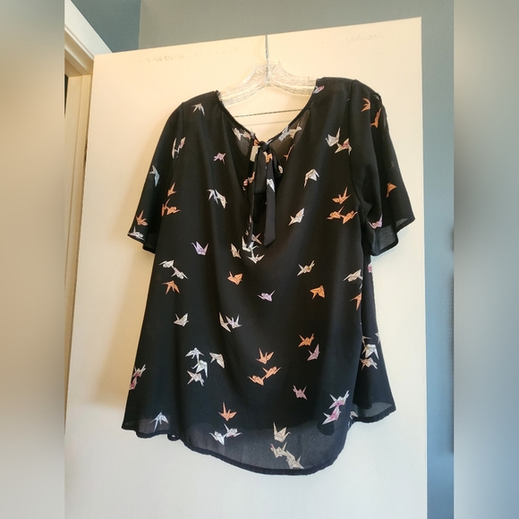 Torrid flowy blouse size 0 - Picture 2 of 2